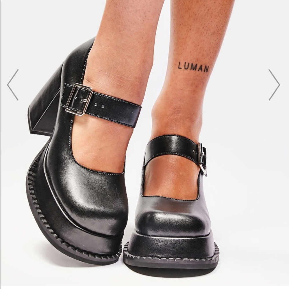 BRAND NEW Delia’s Dolls Kill Forgot to Curtsy Platform Mary Janes Size 5